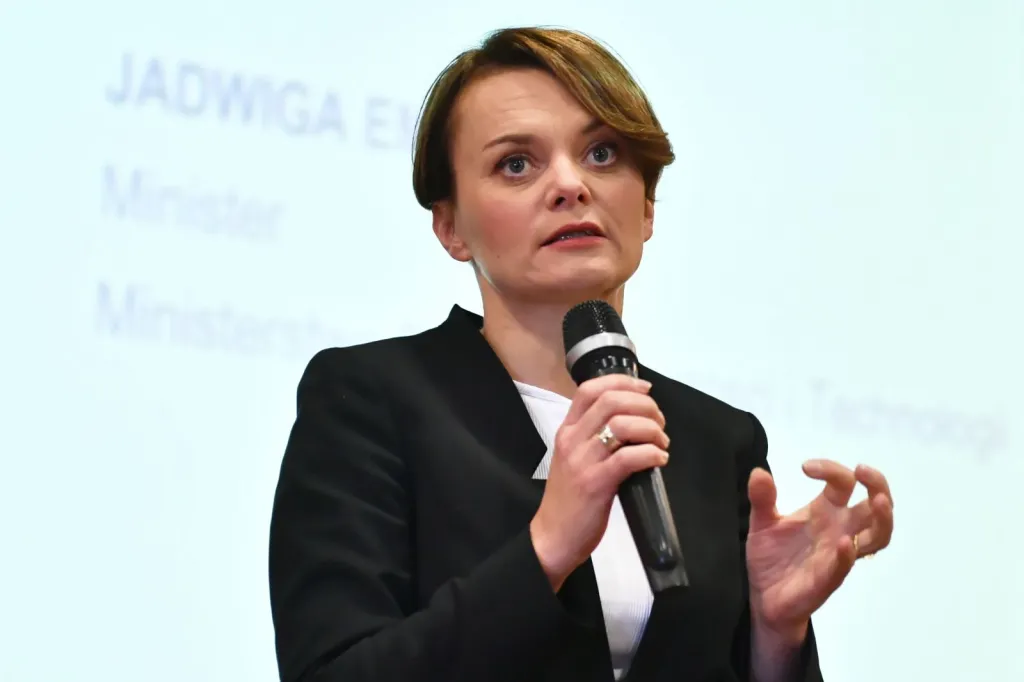 Minister przedsiębiorczości i technologii Jadwiga Emilewicz. Fot. PAP/Piotr Polak 26.09.2018
