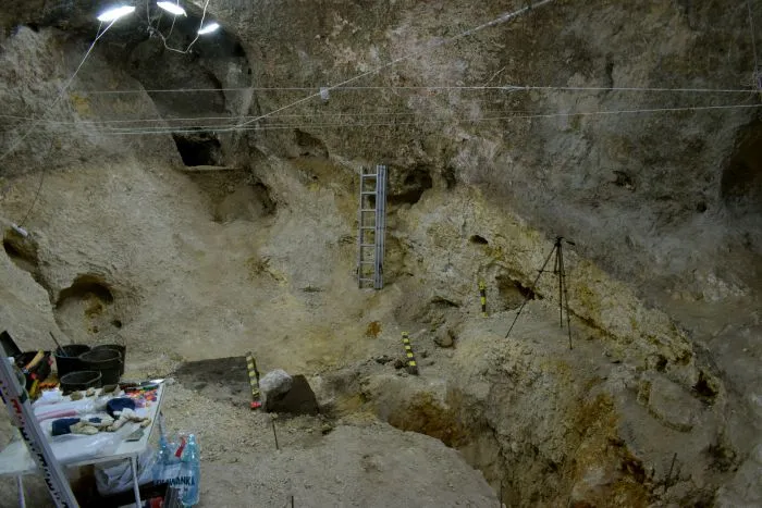 The cave during work, the unexplored part of the furnace is visible. Photo by M. Urbanowski
