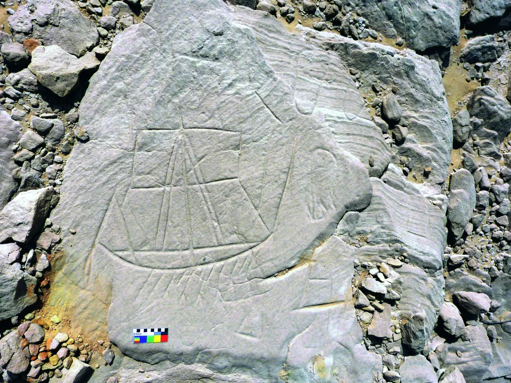 Depictions of a boat and sandals from the dynastic period. Credit: Paweł Polkowski