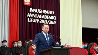 04.10.2021. Minister edukacji i nauki Przemysław Czarnek wziął udział w uroczystej inauguracji roku akademickiego 2021/2022 na Pomorskim Uniwersytecie Medycznym w Szczecinie. PAP/Marcin Bielecki