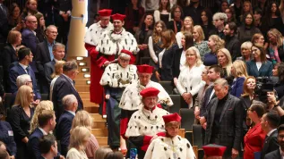 Łódź, 01.10.2025. Uroczysta inauguracja roku akademickiego 2025/2026 uczelni skupionych w Łódzkim Partnerstwie Akademickim: Politechniki Łódzkiej, Uniwersytetu Łódzkiego, Uniwersytetu Medycznego w Łodzi, Akademii Muzycznej, Akademii Sztuk Pięknych oraz Szkoły Filmowej, 1 bm. w Łodzi. PAP/Marian Zubrzycki