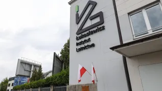 Warszawa, 08.08.2025. Budynek Sieci Badawczej Łukasiewicz – Instytut Lotnictwa. Fot. PAP/Albert Zawada