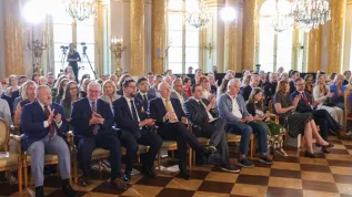 Zdj. arch., uroczystość wręczenia stypendiów FNP na Zamku Królewskim w Warszawie. (mr) PAP/Rafał Guz
