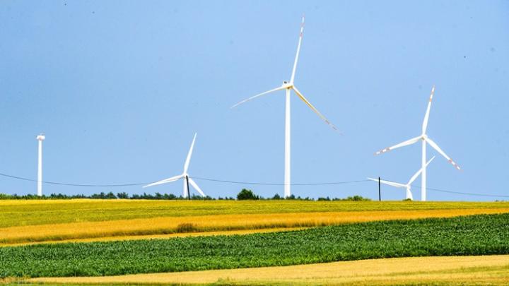 Polsce potrzebne są regulacje dotyczące norm i zasad dotyczących hałasu turbin wiatrowych – mówi ekspert
