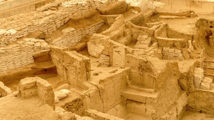 Naukowcy: kobiety odgrywały dominującą rolę w społeczności zamieszkującej neolityczną osadę Catalhoyuk