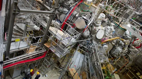 Urządzenie badawcze - stellarator Wendelstein 7-X (W7-X). Fot. PAP/ EPA/ STEFAN SAUER 10.12.2015