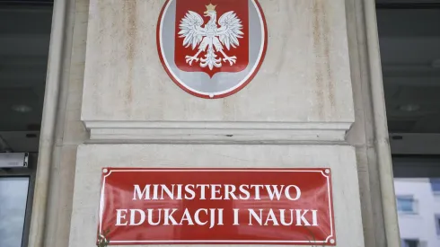 Warszawa, 09.04.2021. Ministerstwo Edukacji i Nauki budynek na  ul. Hożej. Fot. PAP/ Wojciech Olkuśnik