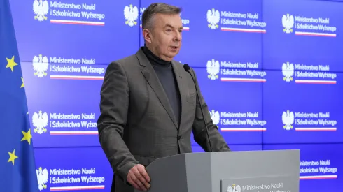  08.11.2024. Minister nauki Dariusz Wieczorek podczas konferencji prasowej nt. wyników rekrutacji na studia na rok akademicki 2024/25 w uczelniach nadzorowanych przez ministra nauki, 8 bm. w siedzibie resortu w Warszawie. PAP/Paweł Supernak