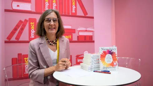 14.05.2025. Psychiatra Anna Lembke podczas kongresu Impact'25, 14 bm. w Poznań Congress Center. Kongres jest miejscem dyskusji dotyczących biznesu, polityki, nauki i nowoczesnych technologii. PAP/Jakub Kaczmarczyk