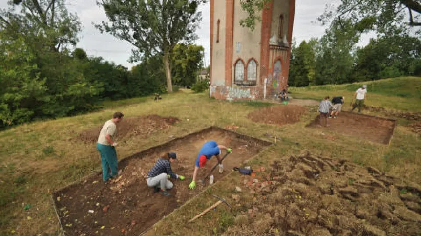 General view of the excavations explored in the eastern part of the convent house. Photo: B. Wasik