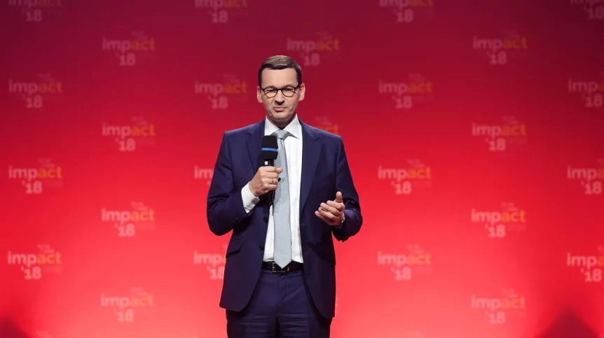 Premier Mateusz Morawiecki przemawia podczas otwarcia Kongresu Impact'18, 13 bm. w Krakowie. (cat) PAP/Jacek Bednarczyk 13.06.2018