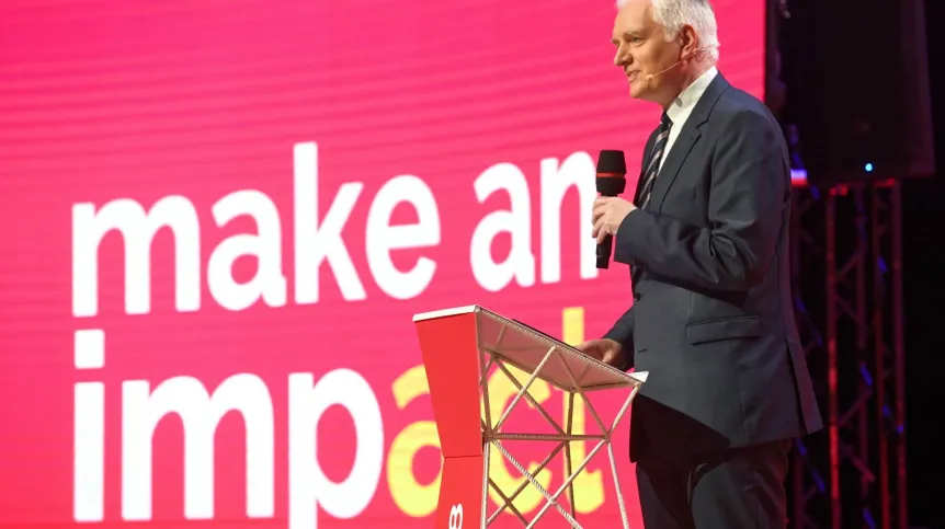 Wicepremier, ministar nauki i szkolnictwa wyższego Jarosław Gowin przemawia podczas otwarcia Kongresu Impact'18, 13 bm. w Krakowie. Fot. PAP/Jacek Bednarczyk 13.06.2018