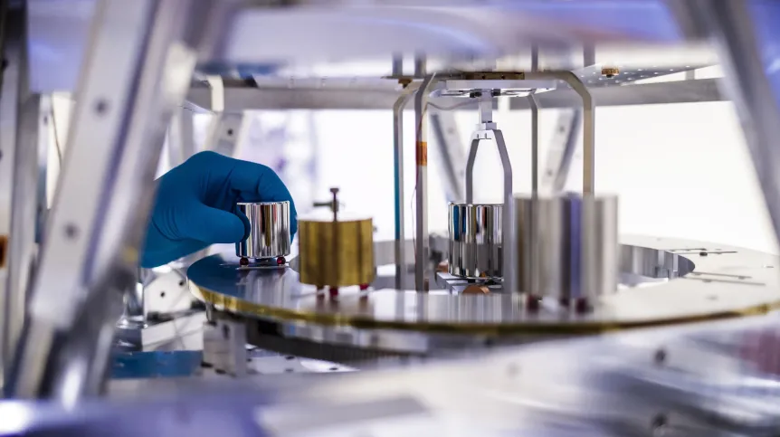 Fot. EPA/CHRISTOPHE PETIT TESSON  14.11.2018