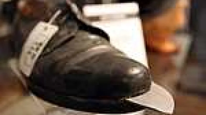 Nóż schowany w bucie.