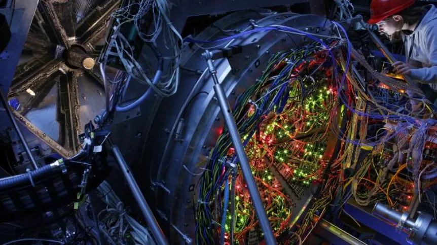 HADES detector (High Acceptance Di-Electron Spectrometer). Source: GSI Helmholtzzentrum für Schwerionenforschung GmbH / T. Ernsting/HA Hessen Agentur