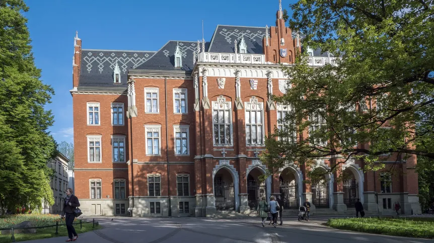 Kraków (woj. małopolskie), 08.05.2016. Collegium Novum UJ. PAP/Jerzy Ochoński