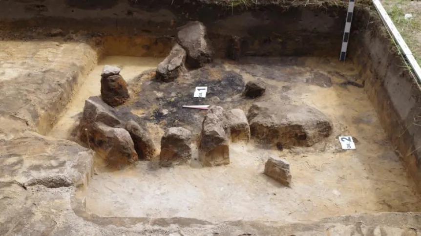 Remains of a furnace, photo by K. Niedziółka