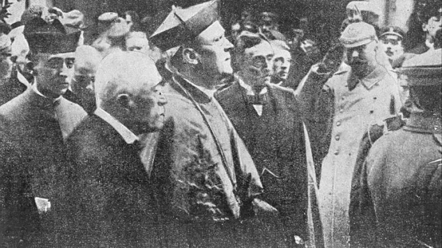 Członkowie Rady Regencyjnej - od lewej: hrabia Józef Ostrowski, arcybiskup Aleksander Kakowski i książę Stanisław Lubomirski. 10.1917. Fot. PAP/CAF/Reprodukcja