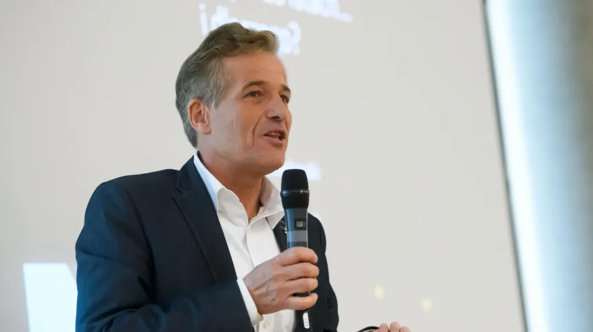 08.10.2019. Na zdjęciu Artur Chmielewski. PAP/Jakub Kaczmarczyk