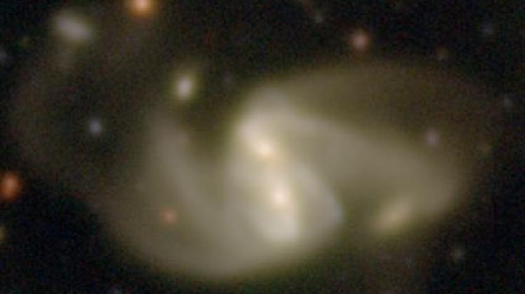 H20/Cosmic Dawn image selected by Galaxy Zoo Talk user graham_d
