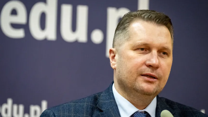 Toruń, 19.01.2023. Minister edukacji i nauki Przemysław Czarnek podczas wykładu otwartego, połączonego z debatą "Podstawy budowania dobrych relacji", 19 bm. w Toruniu. PAP/Tytus Żmijewski