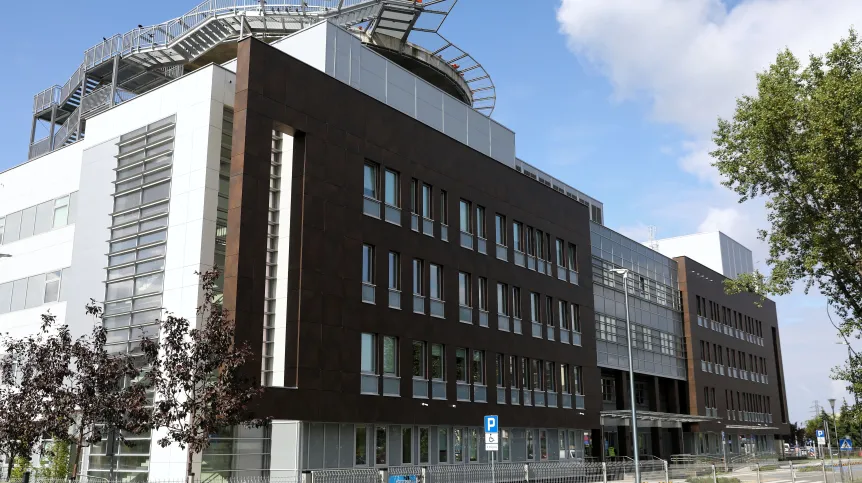 25.08.2021. Budynek Szpitala Południowego na warszawskim Ursynowie. PAP/Rafał Guz