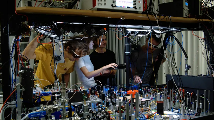 Researchers from the Centre for Optical Quantum Technologies (from left: M. Parniak, U. Pylypenko, M. Mazelanik, S. Borówka). Credit: M. Lipka, University of Warsaw