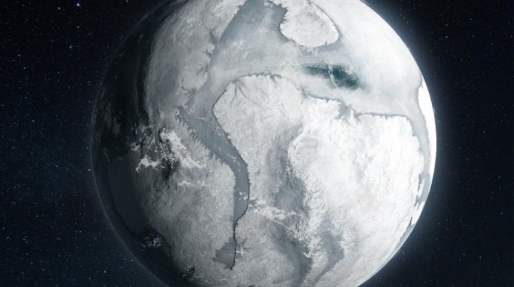 Rekonstrukcja Ziemi sprzed 720 milionów lat: całkowicie pokryta lodem i śniegiem, z superkontynentem na równiku. Credit: Lina Jakaitė (https://strike-dip.com/)