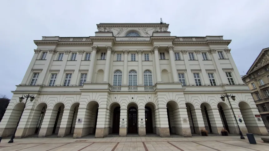 07.04.2021. Pałac Staszica w Warszawie, siedziba Polskiej Akademii Nauk. PAP/Radek Pietruszka