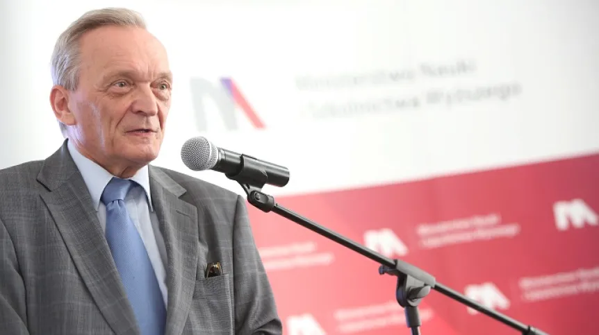 Warszawa, 03.06.2016. Prof. Hubert Izdebski. PAP/Leszek Szymański