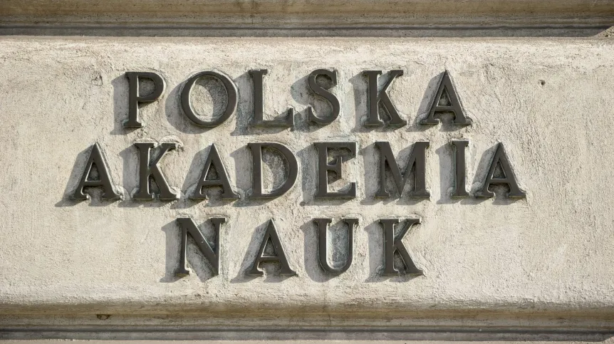 19.08.2011. Pałac Staszica, siedziba Polskiej Akademii Nauk. PAP/Wojciech Pacewicz