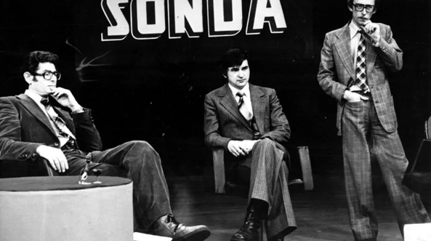 Polska 1979-01-23. Program "Sondy" - Muzyka i komputery. Nz: m.in. prowadzący Zdzisław Kamiński (L) i Andrzej Kurek (P). soa PAP/Edmund Radoch