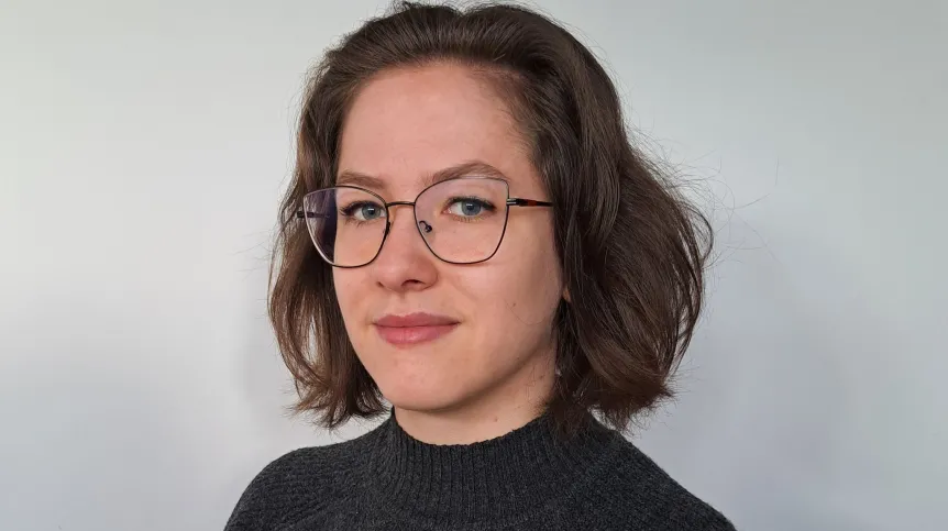 Stypendystka Optica Foundation Natalia Bednarek studiuje na kierunku Quantum Physics and Chemistry – Individual Research Studies na Wydziale Fizyki UW.