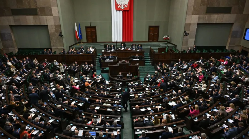 29.05.2026. Posłowie na sali posiedzeń Sejmu. PAP/Radek Pietruszka