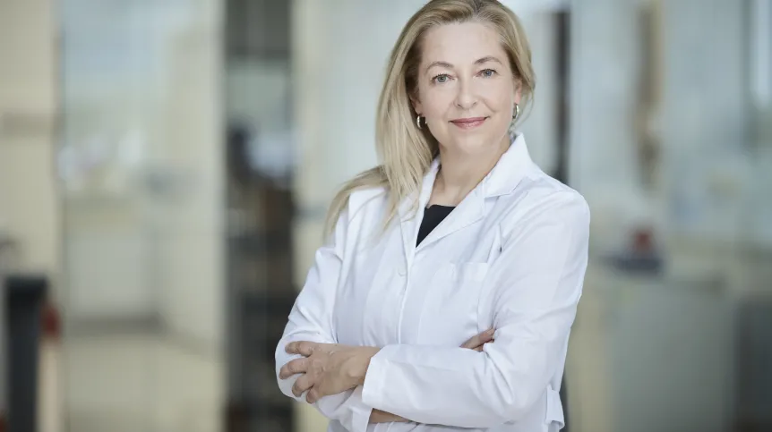Na zdjęciu prof. Agnieszka Chacińska. Źródło: Międzynarodowego Instytutu Mechanizmów i Maszyn Molekularnych (IMol) PAN.