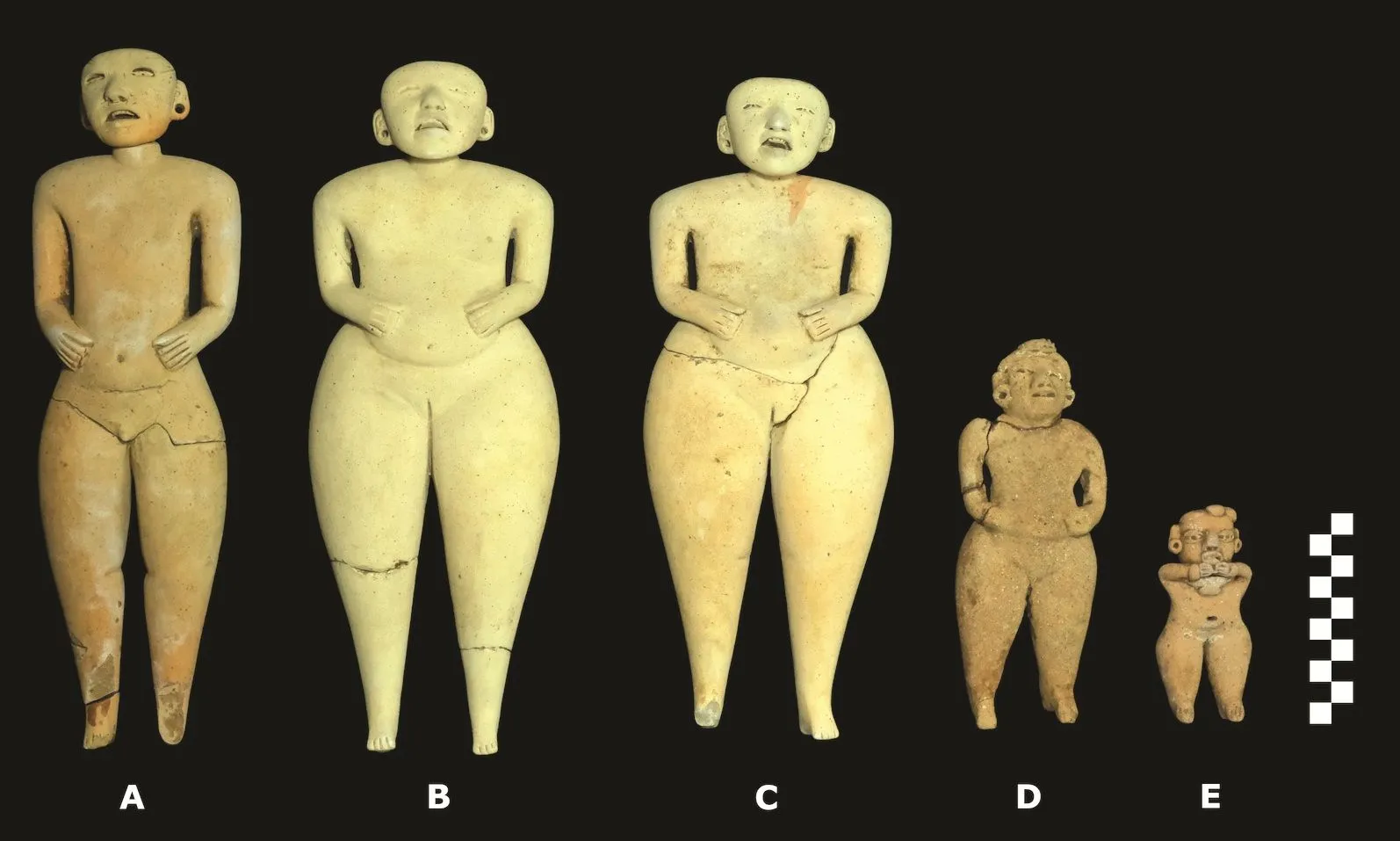 Five figurines from a deposit in San Isidro. (credit: J. Przedwojewska-Szymańska/PASI)