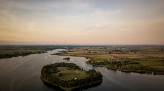 20.09.2020. Lake Lednica. PAP/Archiwum Kalbar