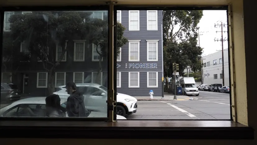 Siedziba główna Open AI w San Francisco, Kalifornia (USA) - widok z okna. EPA/JOHN G. MABANGLO