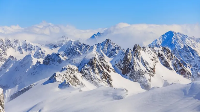 Widok na szczyt Mt. Titlis w Szwajcarii, zimą, fot. Adobe Stock