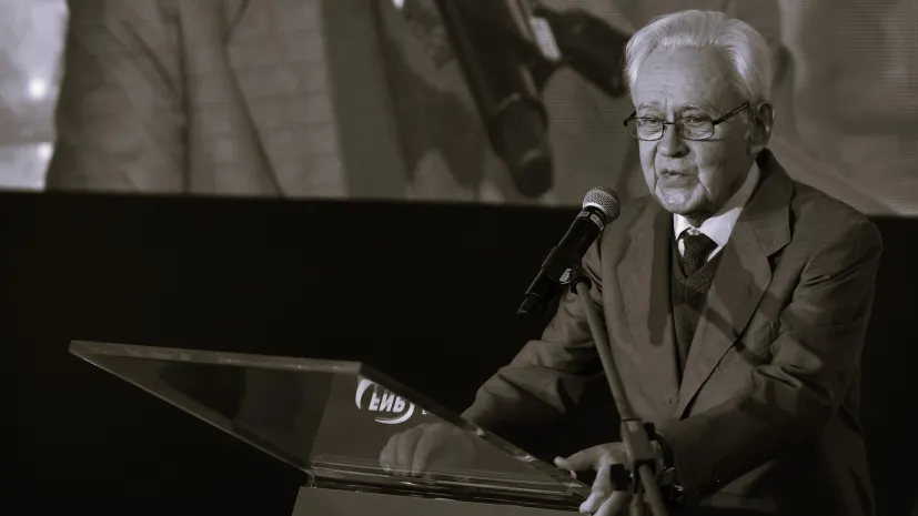 Warszawa, 06.12.2017.  Prof. Andrzej Trautman podczas uroczystości wręczenia Nagród Fundacji na rzecz Nauki Polskiej. Fot. PAP/Bartłomiej Zborowski