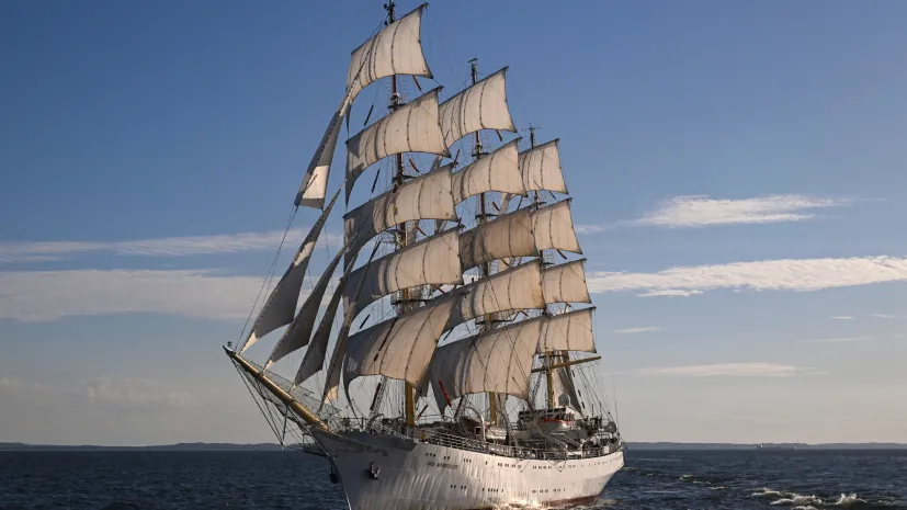 05.08.2024. Żaglowiec "Dar Młodzieży". PAP/Marcin Bielecki