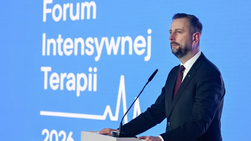 10.04.2026. Wicepremier, minister obrony narodowej Władysław Kosiniak-Kamysz podczas wystąpienia w trakcie konferencji „Forum Intensywnej Terapii 2026”, 10 bm. w auli Auditorium Maximum Uniwersytetu Jagiellońskiego w Krakowie. PAP/Art Service