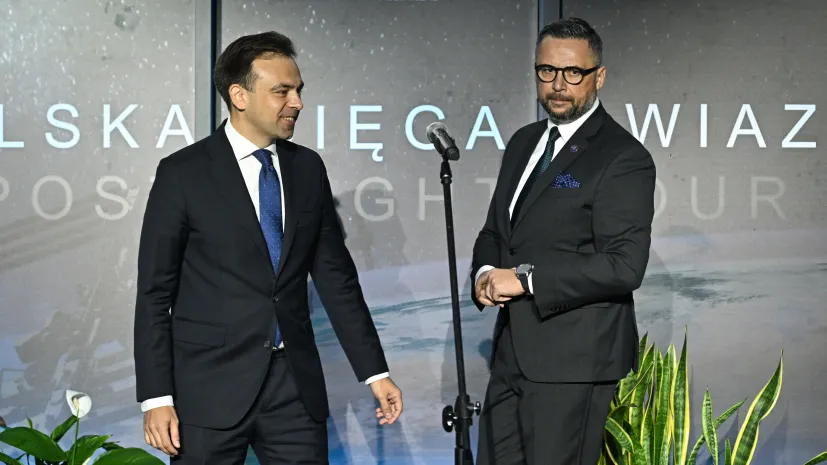 Warszawa, 16.09.2025. Minister finansów i gospodarki Andrzej Domański (L) i minister nauki i szkolnictwa wyższego Marcin Kulasek (P). PAP/Radek Pietruszka