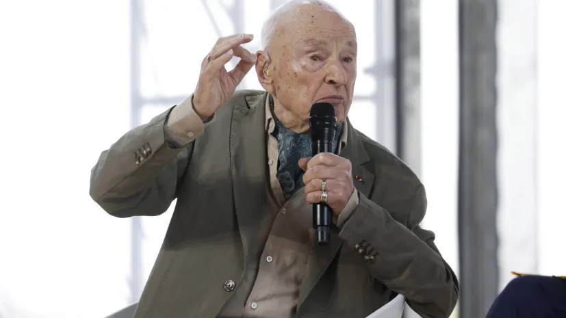 Na zdjęciu socjolog i filozof Edgar Morin. EPA/YOAN VALAT 30.08.2022